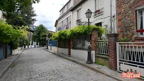 Emmy et ses &eacute_normes seins, se fait poutrer par deux bites