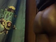 Ass crack twerk