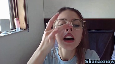 SHANAXNOW NOSE FETISH EATING BOOGERS PRESS NOSTRILS MOANING