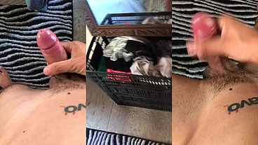 Me masturbando gostoso cheio de tesão na pica doido pra gozar