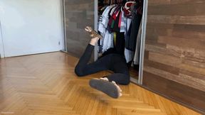 TICKLING BIG FEET STUCK IN THE CLOSET - MOV Mobile Version