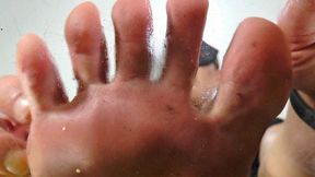 Lady Nora - Sweaty footprints for your face!