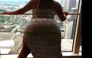 Chyna Hall's Super Booty Twerk - OMG!
