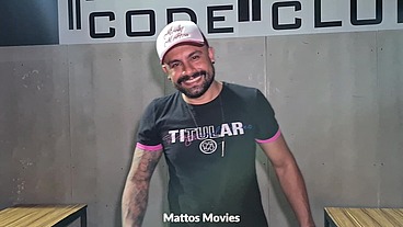 Risadas e gozadas bastidores da casa de swing Code Club com as gostosas Marcella Schultz e Nicoly Mattos