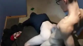 Hung Nerd Barebacks Jock in Amateur Gay Fuck