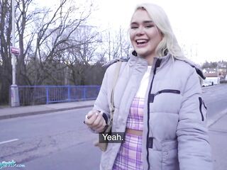 Public Agent British tourist Gina Varney sucks Czech ramrod