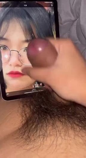 对着眼镜妹打飞机