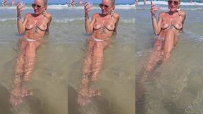 topless a la plage