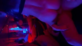 néphael et ses amies en partouze au club libertin