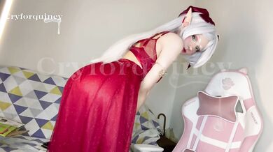 Frieren on Christmas gets her pussy stuffed on camera
