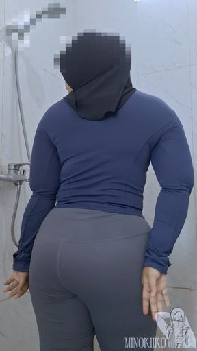 Asian MILF Washes Off Her Sweat After Fitness at The Gym - Minokiiko