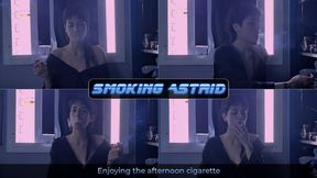 Enjoying the afternoon cigarette | Astrid