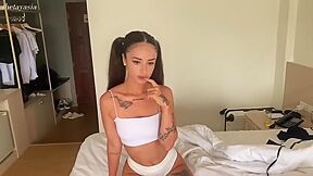 Taya Sia - #04