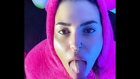 getting cum in my mouth like a good girl