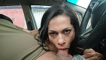 Amante Filmou Novinha Cachorrinha Chupando Rola e Levando Gozada na Boquinha