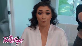Horny Girls Jenna Foxx And Brooklyn Gray Play Together