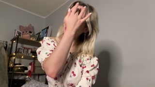 Virtual Sex. Your stepsister will give you morning sex