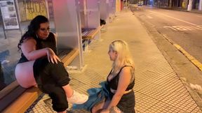 amigas aprontando no centro da cidade em publico, a rabuda e a peituda gozaram na oliveira lima gostoso. - manddy may