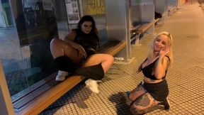 amigas aprontando no centro da cidade em publico, a rabuda e a peituda gozaram na oliveira lima gostoso. - manddy may