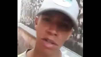 Novinha tarada negona querendo dar por um bilh&atilde_o