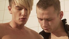 russian xxl hunk fuck blond german twink in the shower