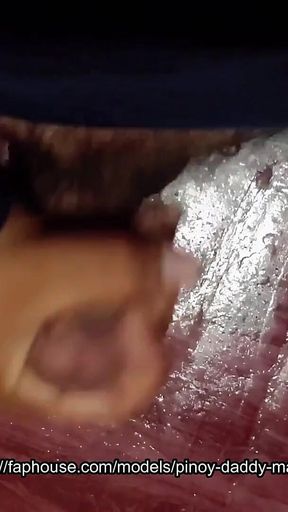 Pinoy Worker Can’t Take It Anymore - Jacking off Alone