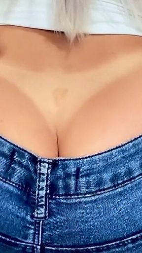 PAWG Buttcrack Farts