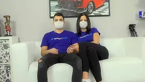 Don Diego & Julia Parker in The Horny Couple Is Not Afraid Of Coronavirus - Porncz