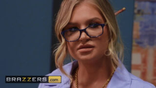 Scott Nails sbatte il grosso culo di Alison Avery in un'intensa azione anale