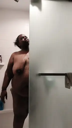 Dirty Ebony BBW Slut Gets Clean After Nasty Deep-throat-blowjob