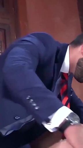MENATPLAY - Well suited Xavi Duran ass fucks muscular gay
