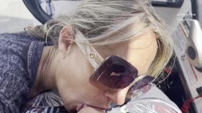 MILF Dianne is giving boat head