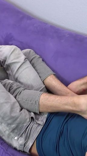 Mind Fucker Foot Freak Vs Pierce Paris