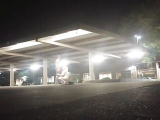 Risky sex in an empty parking lot!