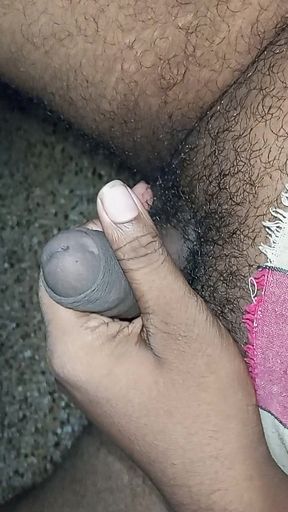 My wife massage my penis night pussy fucking