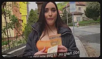 Italian Petite Beauty's Public Agent Adventure