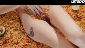 Redhead Caomei Bala Sucks Cock Hard