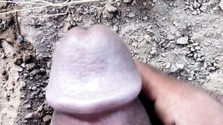 BDSM videosu: Genç, iri yarı Hintli erkekler anal ilişkiye giriyor, büyük penis