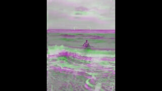 Házi készítésű brazil szóló fickó zuhanyozik a nagy faszával a zuhany alatt, mielőtt mély anális döngetést végezne