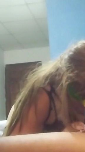 What a Good Blowjob That 70-year-old MILF Gives Me.