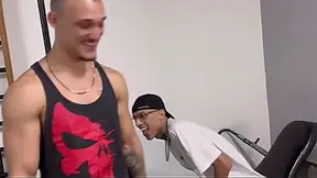 Twink eats Latina prostitute's hole during private lesson
