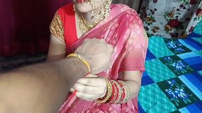 रक्षाबंधन पर सौतेली बहन ने सौतेले भाई को राखी बांधी गिफ्ट में बुर दिखाई साफ हिन्दी आबाज में