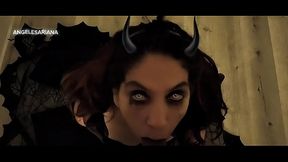 Succubus me sedujo para robarme la energ&iacute_a y el esperma. Hallowen
