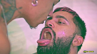 Mowgli Fucking Camilo Brown's Ass Bareback Filling His Mouth And Swapping The Cum In Hot Kiss