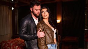 Stunning Gal Ritchie and Seth Gamble at side fuck trailer