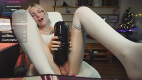 Masturbation And Control Of Lovense Solace On Broadcasting