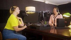 Bomba Deluxe, Katie Gee - On Air
