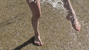 Wet Barefoot Water Play: Splash, Slalom & Fountain Splashing
