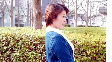 Married Japanese woman Akihara Akina cheats on camera in a raw documentary session