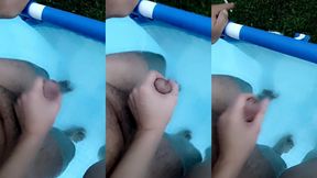 une petite branlette dans la piscine...